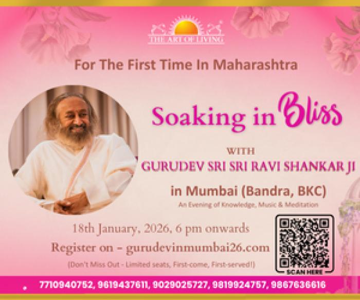 Soaking in Bliss with Gurudev Sri Sri Ravi Shankar