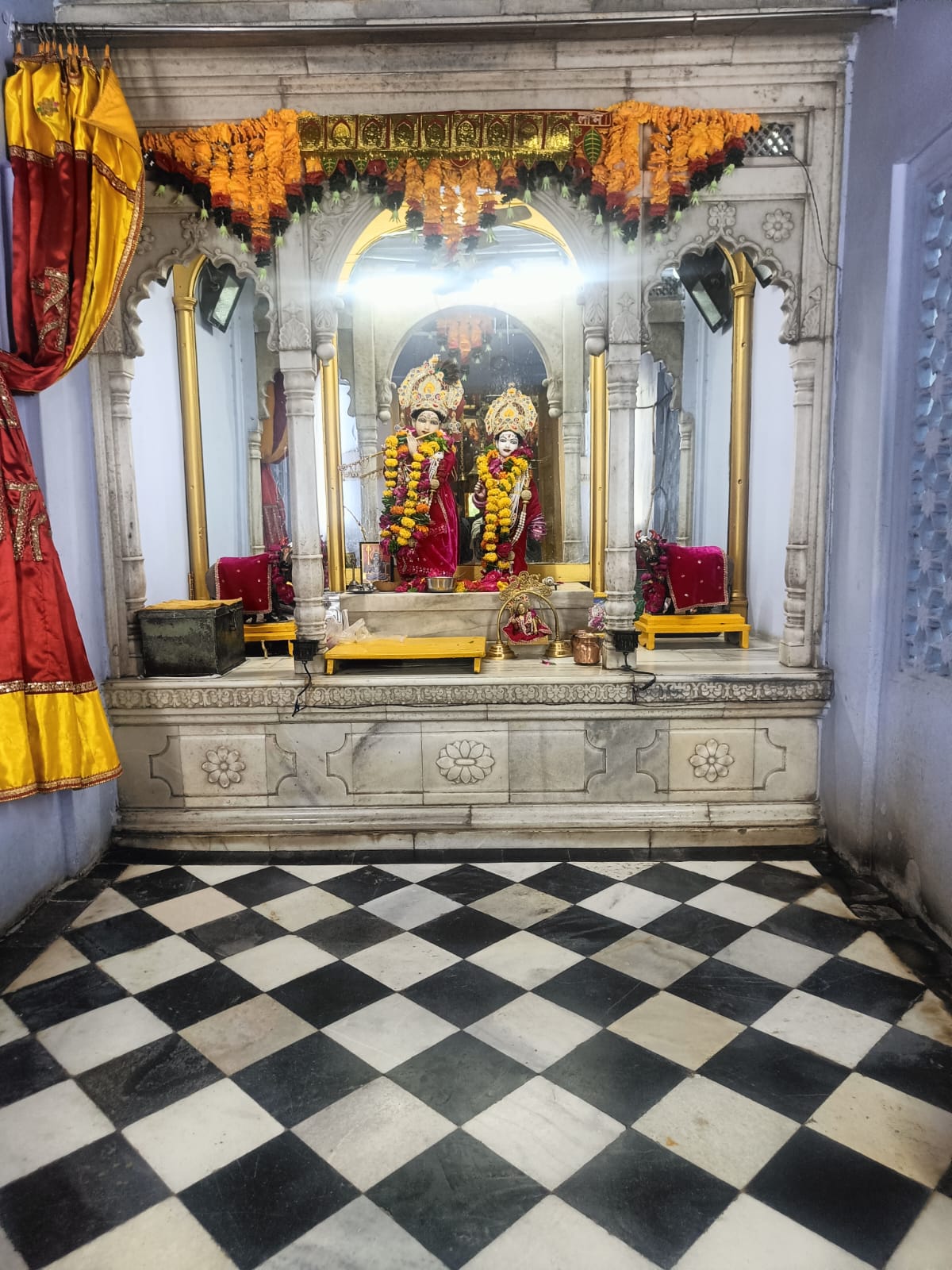 श्री गोपाल मंदिर ग्वालियर